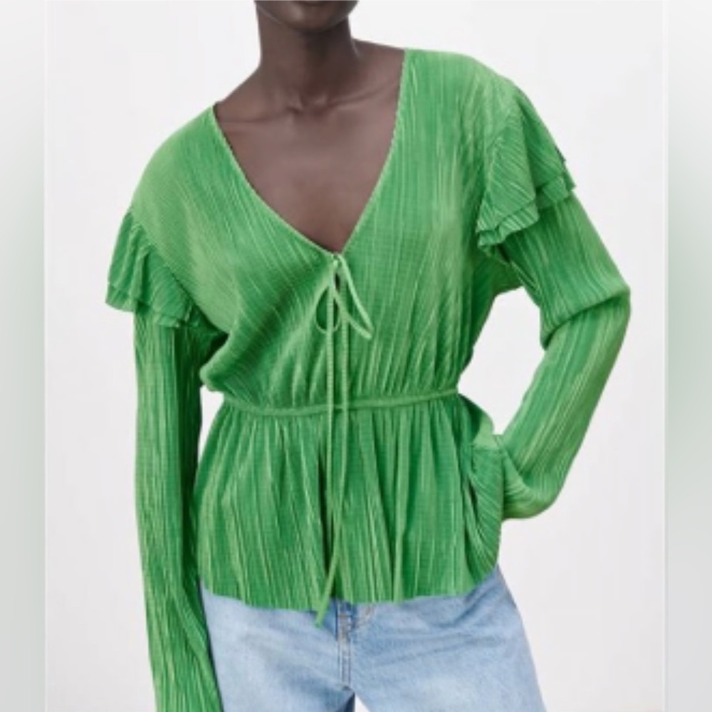 NWT ZARA JADE GREEN PLEATED RUFFLE TOP BLOUSE